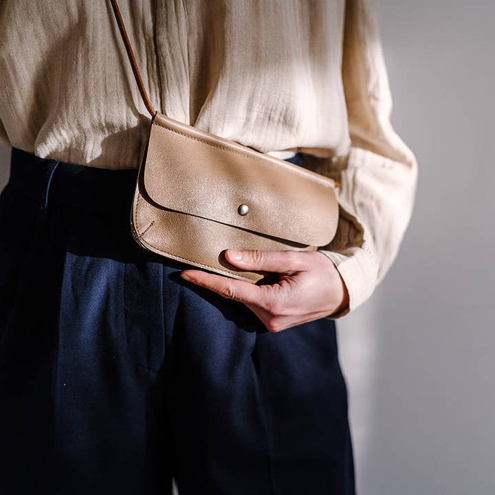 Keecie - Wholesale Phone Wallet - Women's - Phonebag, Hang On, Moss used look2