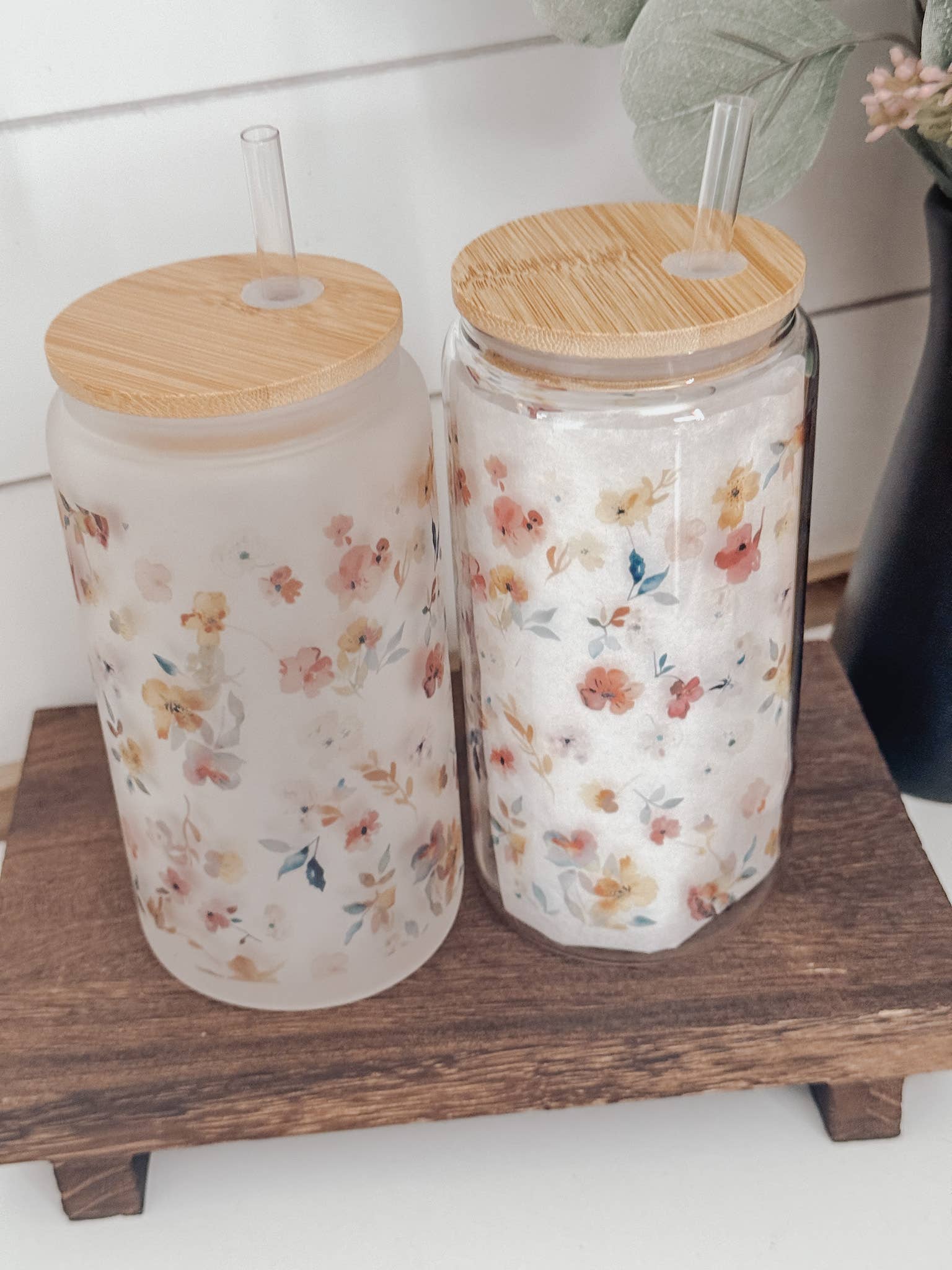 Emma K Designs - Wholesale Drinking Glass/Cup - Fall Blooms 16oz Glass Cup with Bamboo Lid4