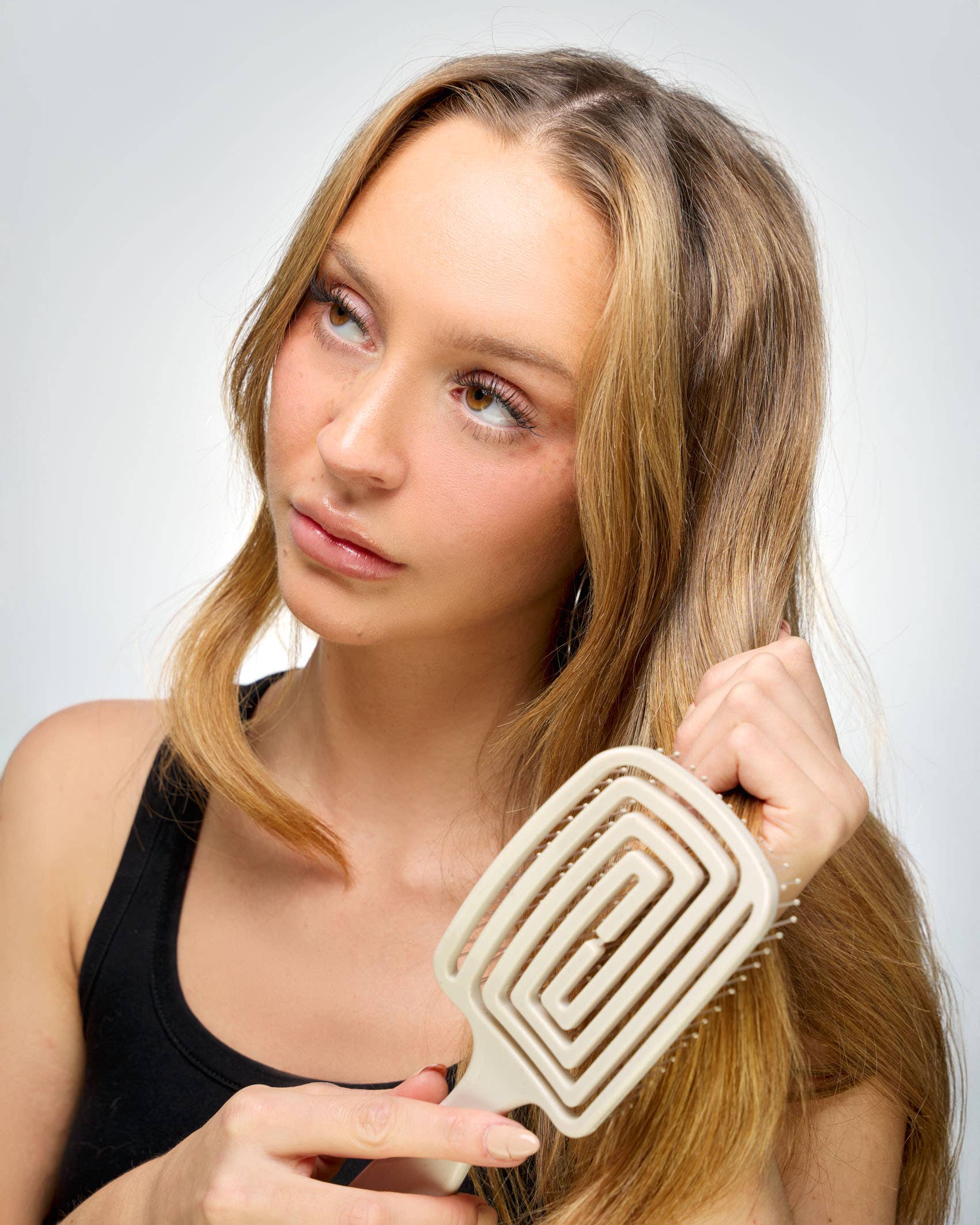 Soinvogue - Wholesale Hair Brush/Comb - So Eco Flexi Paddle Detangling Hair Brush7