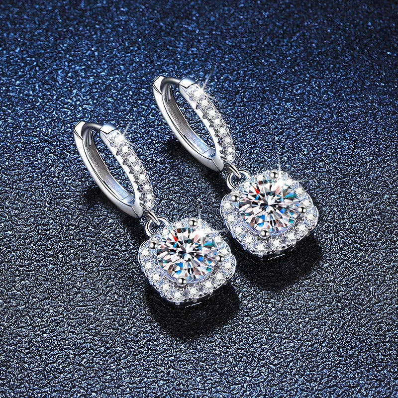 Perimade & Co. LLC - Vente Boucles d'oreilles pendantes - Créoles pendantes en forme de moissanite en argent sterling 9253