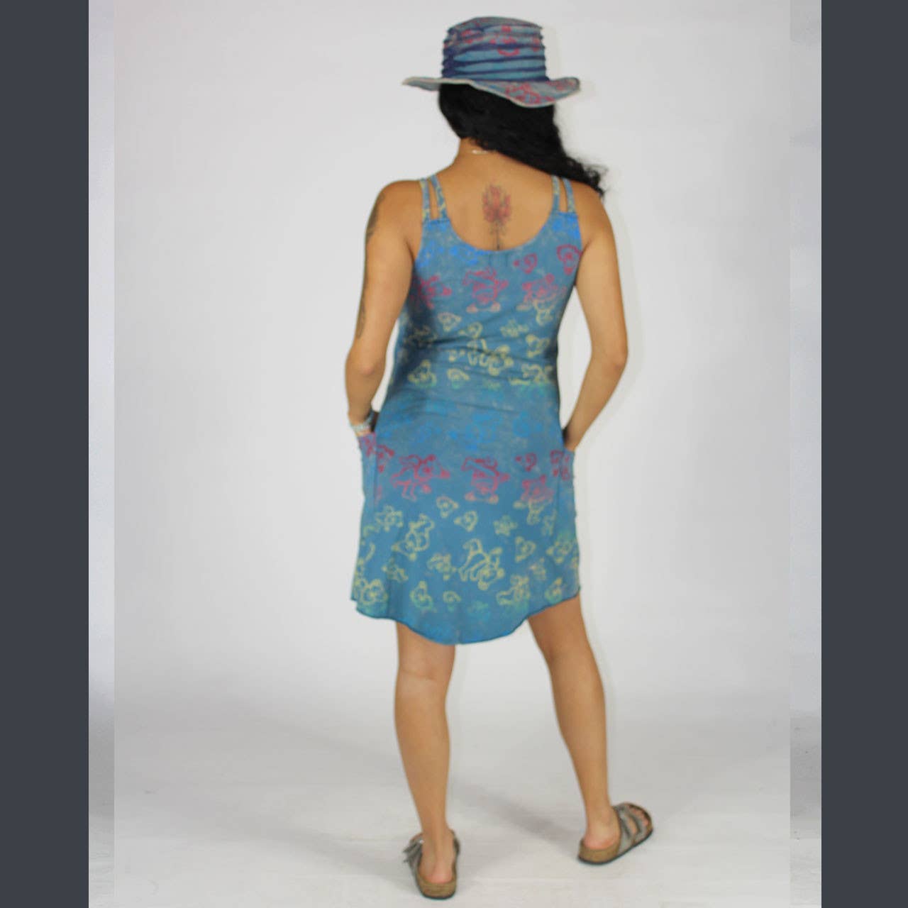 Jayli Clothing - Vente Robe – femme - Robe courte à bretelles spaghetti coupe rasoir Grateful Dead bohème5