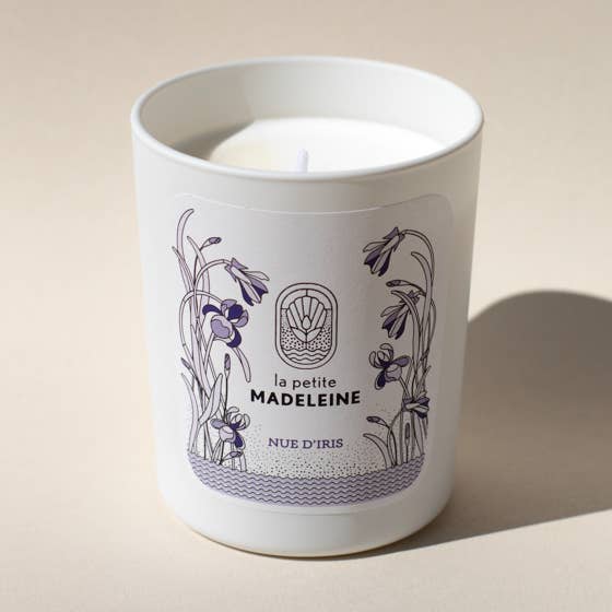 Test candle - Nude Iris for wholesale by La Petite Madeleine