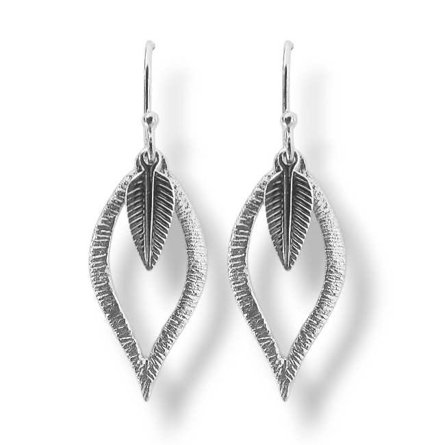 Orecchini in argento a doppia foglia per la vendita all'ingrosso da parte di Grethe Winter