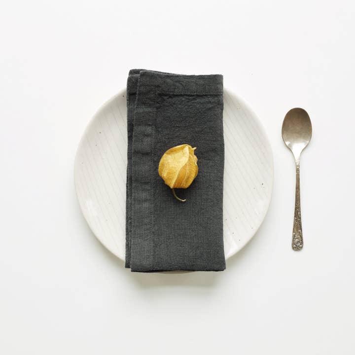 Linen Tales - Wholesale Dinner & Cloth Napkin - Forest Green Linen Napkins Set of 2