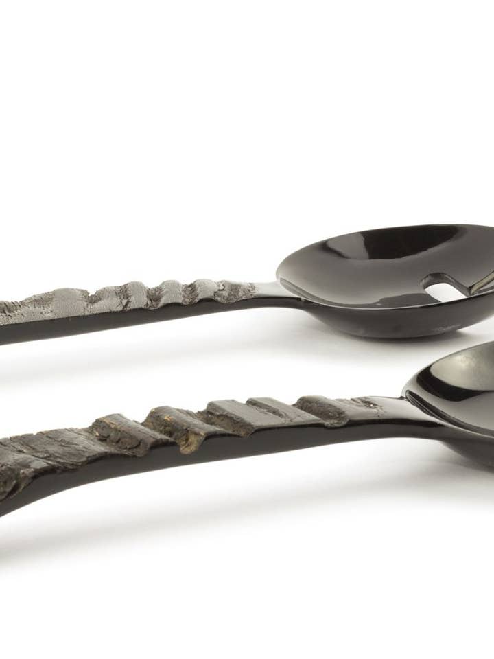 Bestick med handtag i rå svart horn för wholesale av rivêt - L'Indochineur