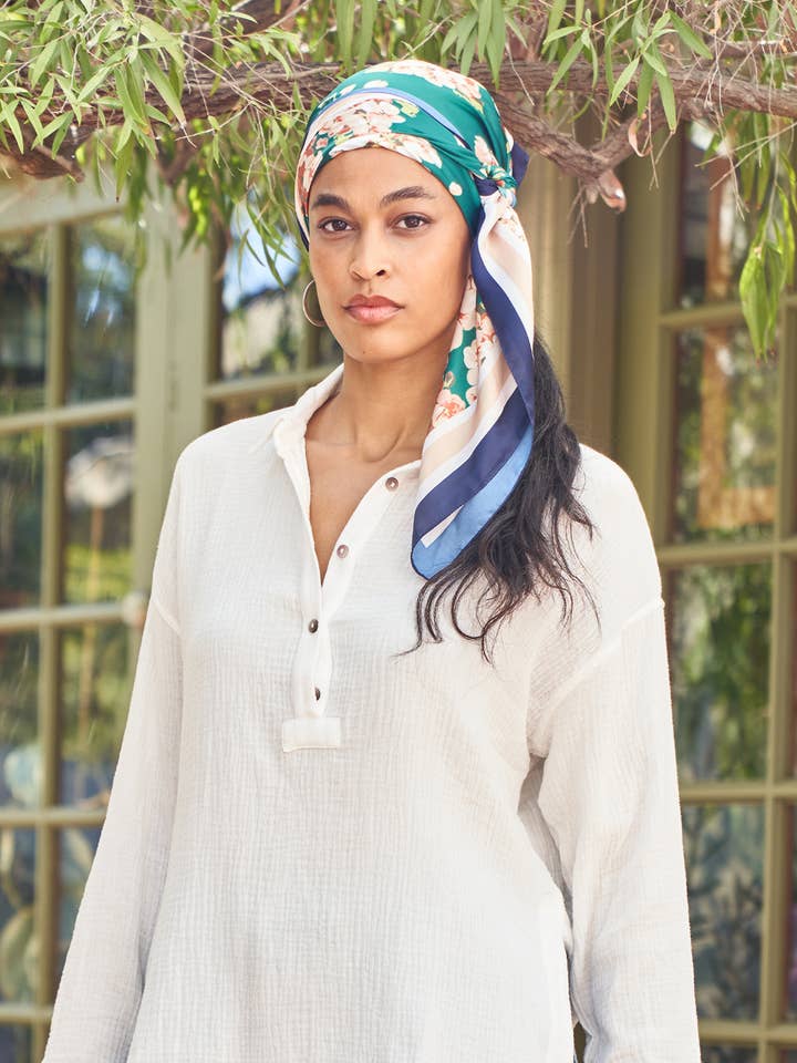 Seidengewaschenes Satin-Bandana-Print-Schal 2140-SEK für den Großhandel von Paparazzi