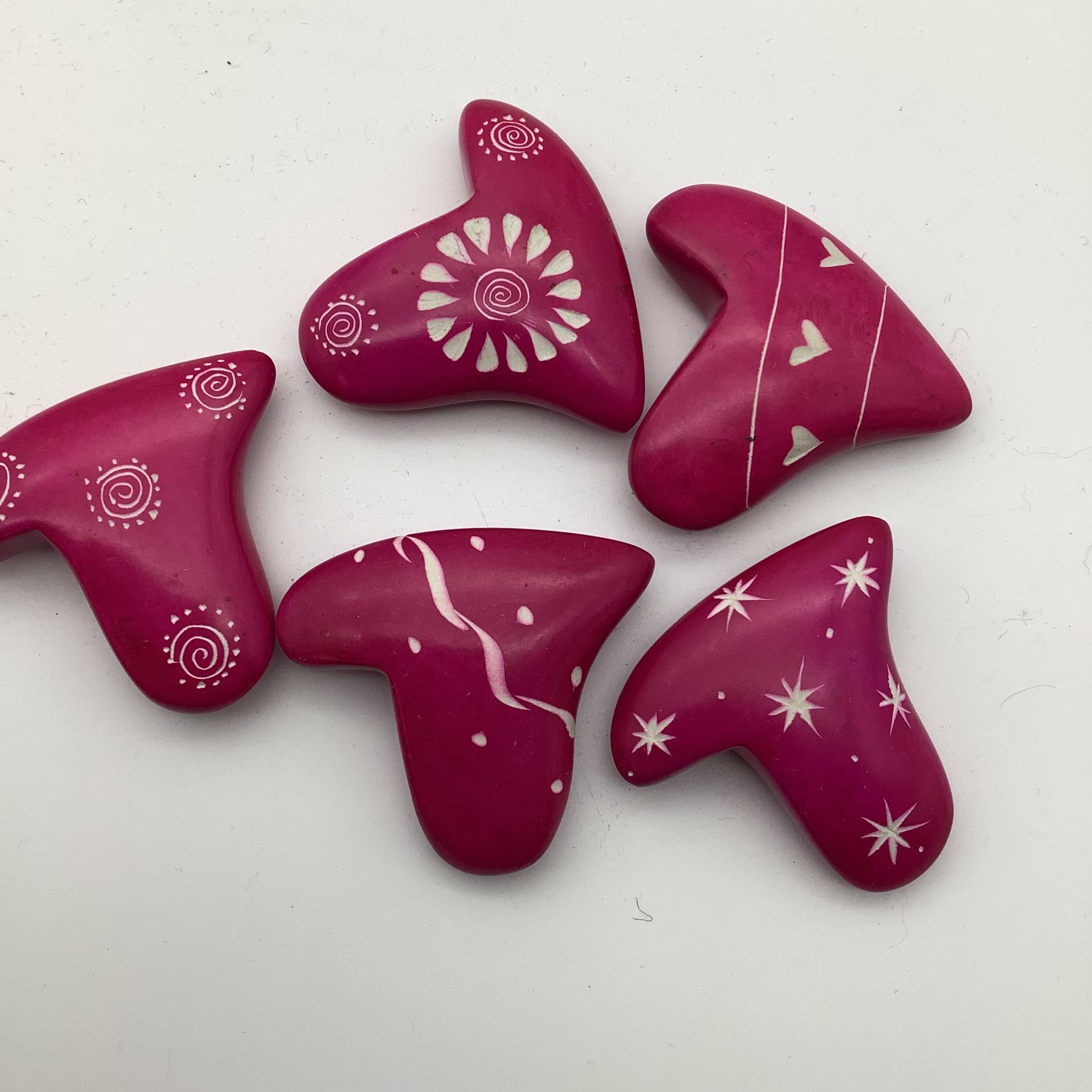 Mondo Trading Company - Wholesale Decorative Tabletop Object - Hearts- Funky-Small-Soapstone2