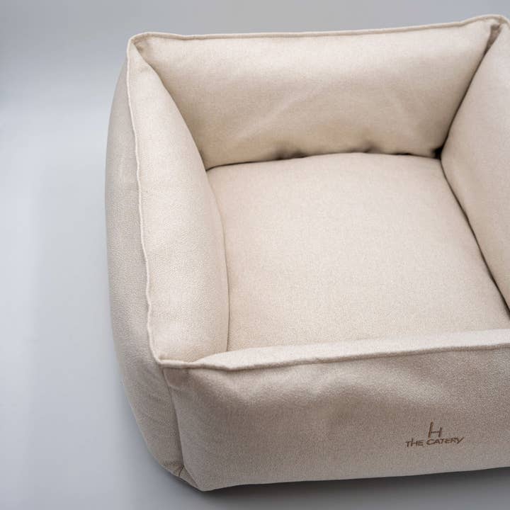 The Catery – wholesale Husdjursbädd – Katt – Loft kattbädd i krämfärg4