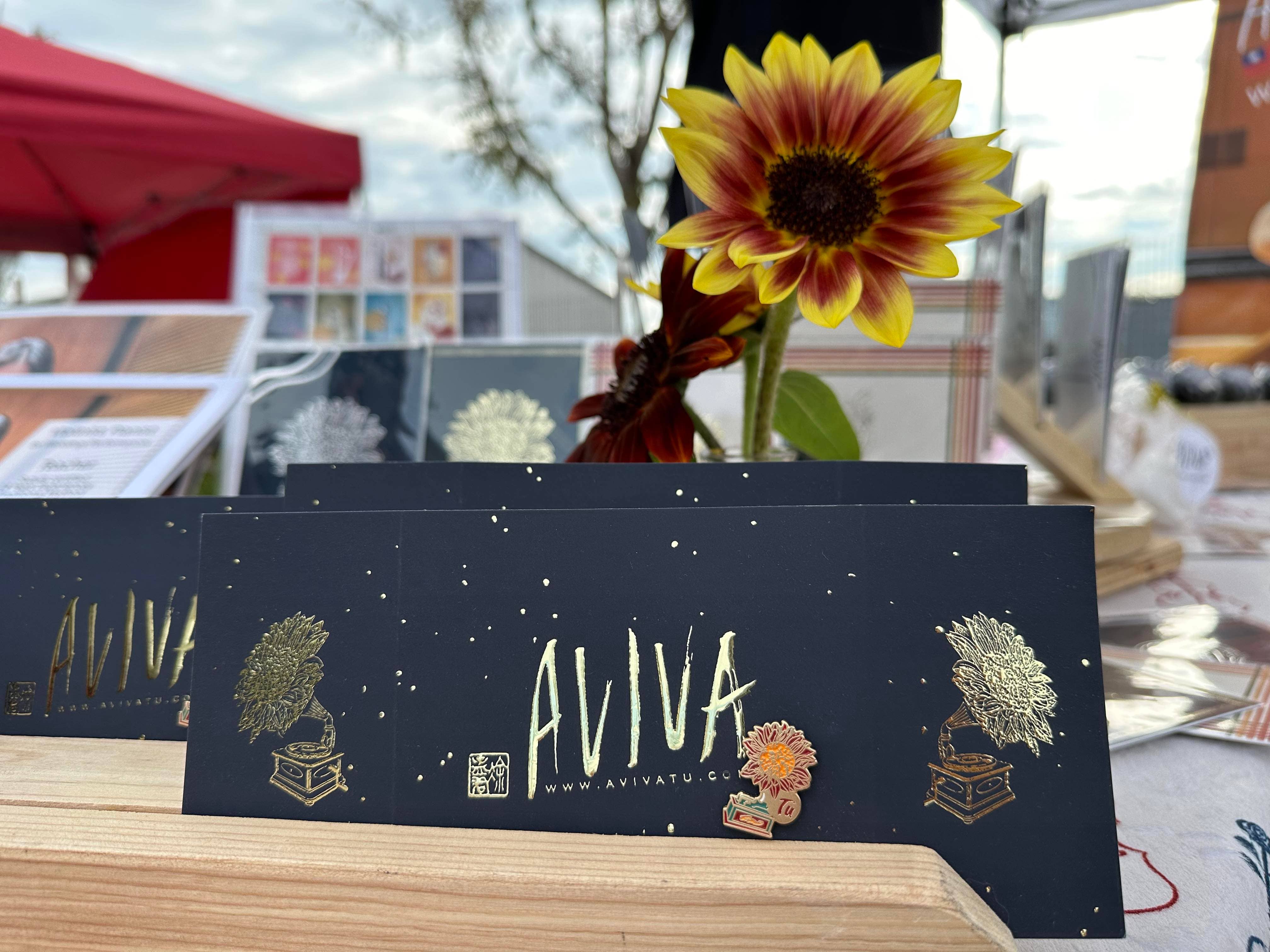 AVIVA TU LLC - Wholesale Lapel Pin/Button - Sunphone Enamel Pin