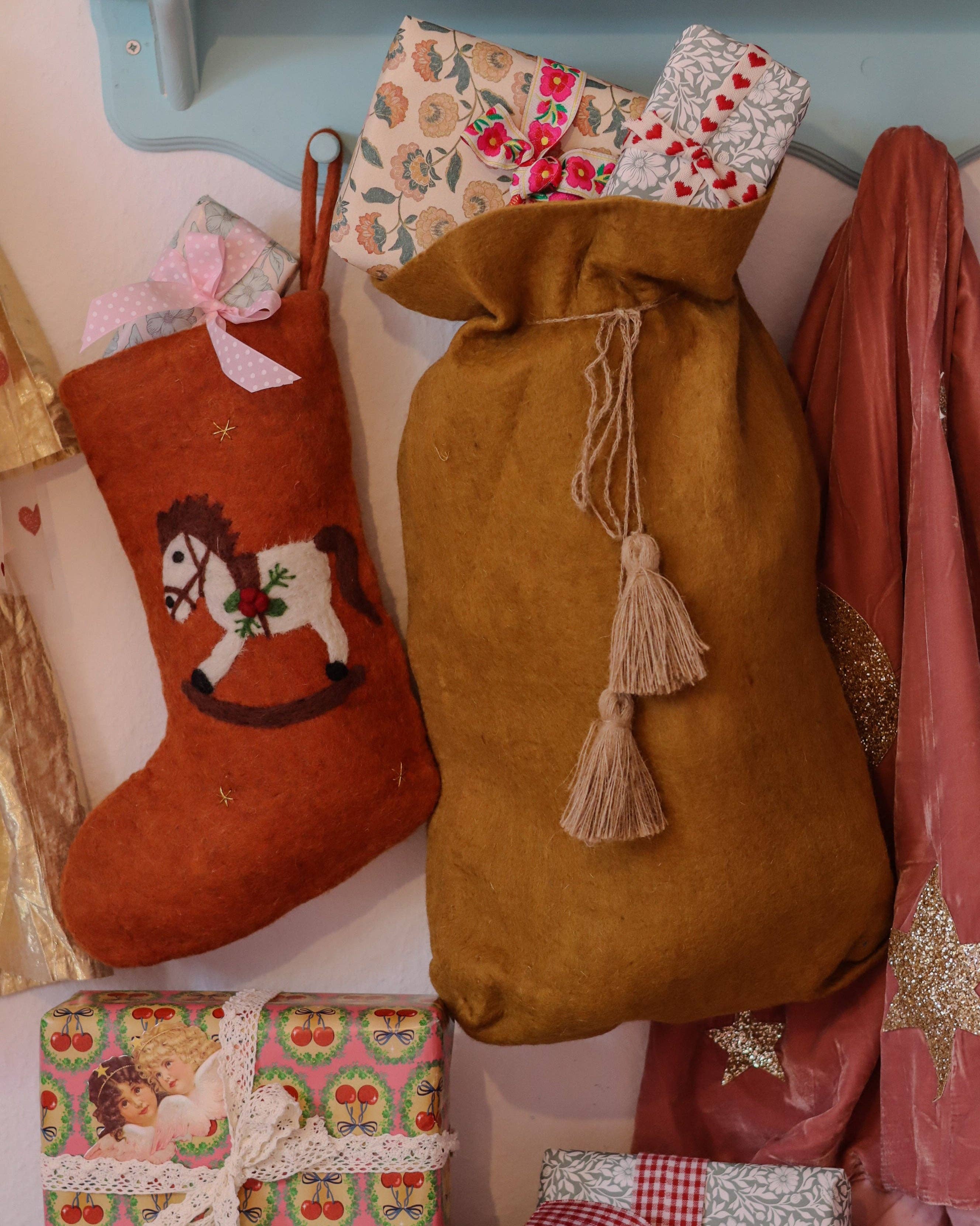 Philé - Wholesale Christmas decoration - Christmas Santa Sack - Gold4