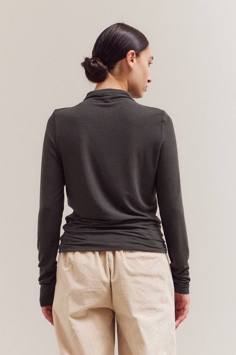 Grade & Gather - Vente Haut en maille – femme - 42036 - HAUT EN JERSEY AJUSTÉ À COL MONTANT17