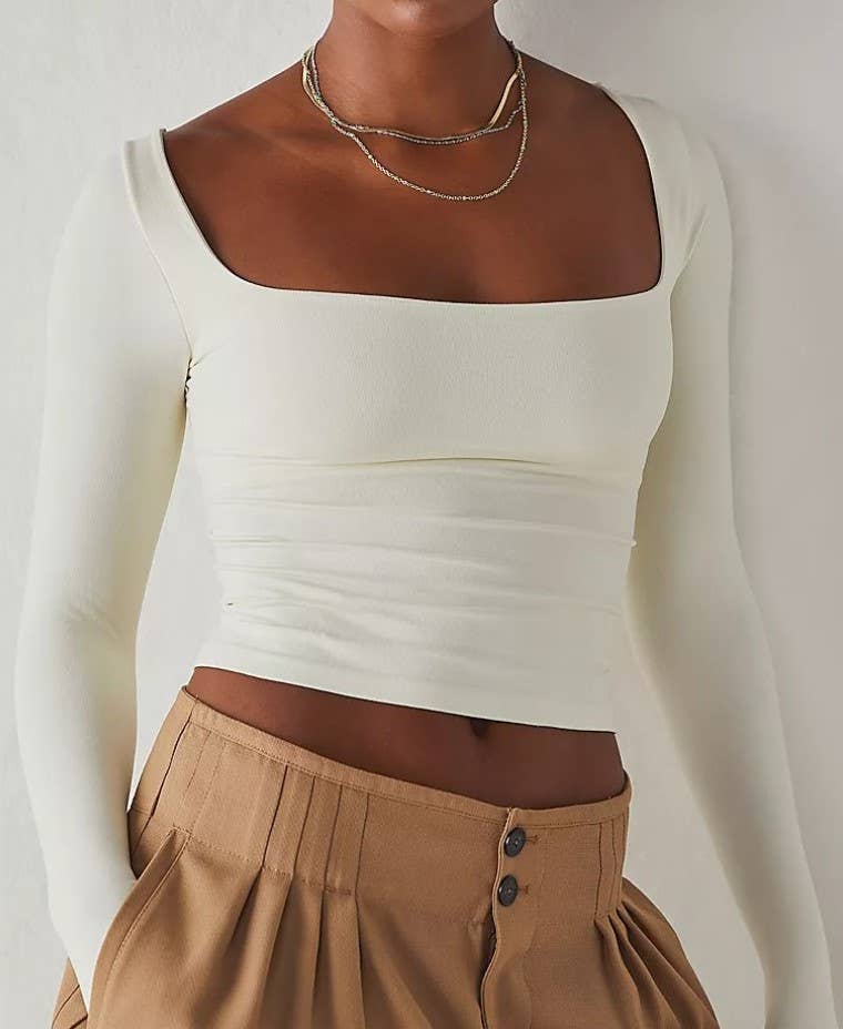 HIDDENBRAND - Wholesale Knit Top - Women's - Long-Sleeved Crop Top Square-Necked2