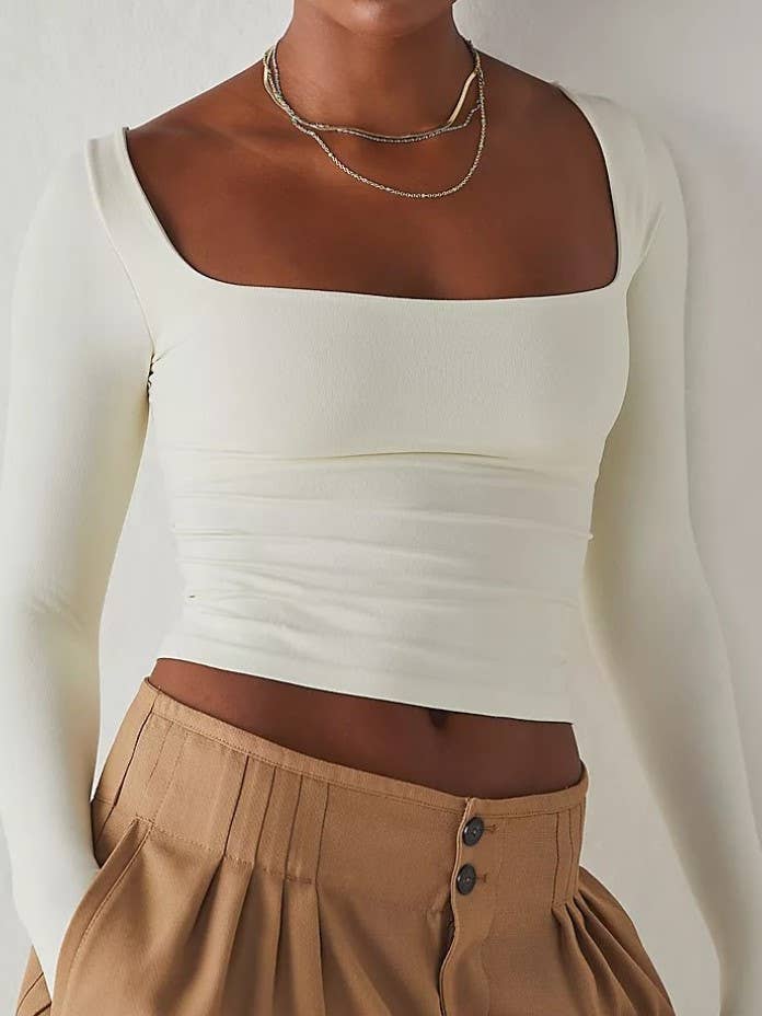 HIDDENBRAND - Wholesale Knit Top - Women's - Long-Sleeved Crop Top Square-Necked2