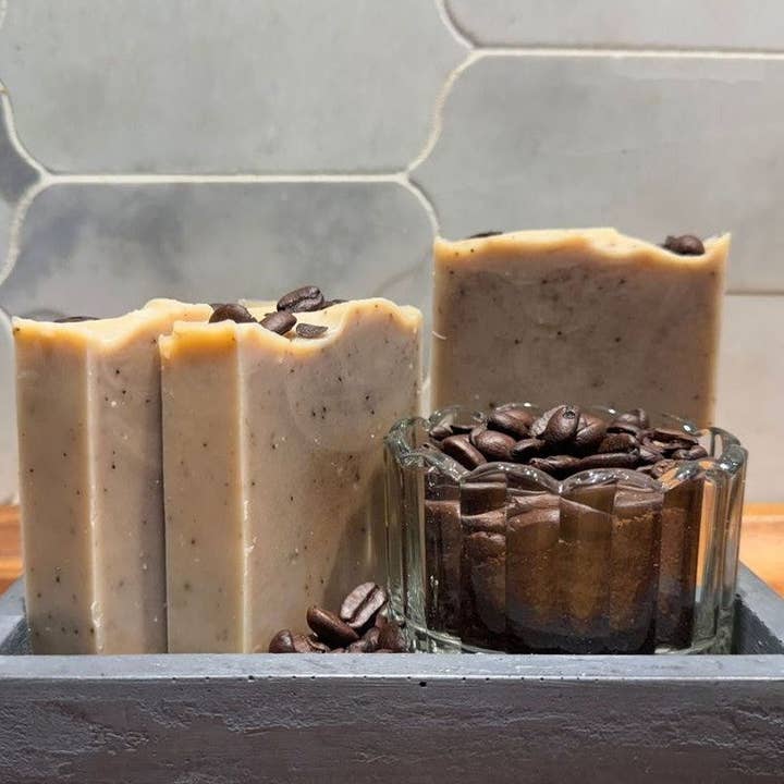 Coffee Cake Body Bar (barre de 3 oz) pour la vente par Archdale Homestead