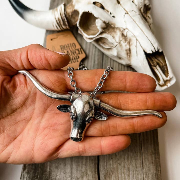 Boho Ranch Shop - Wholesale Pendant/Charm Necklace - Large Longhorn Pendant Steer Western Necklace1