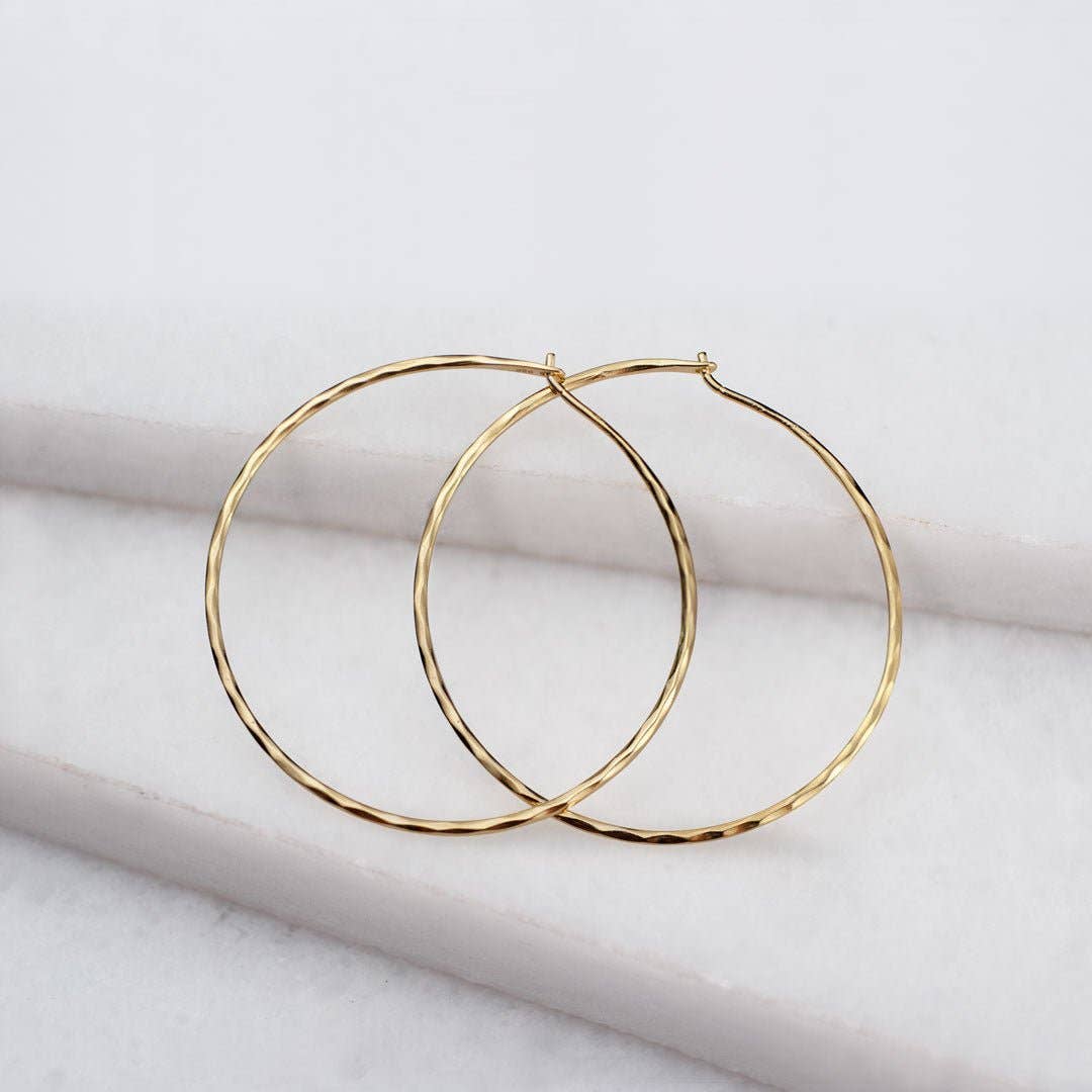 URBAN-EQUESTRIAN - Wholesale Hoop Earrings - Hammered Hoops - Infinity Clasp Round Earring 14K Gold Vermeil7