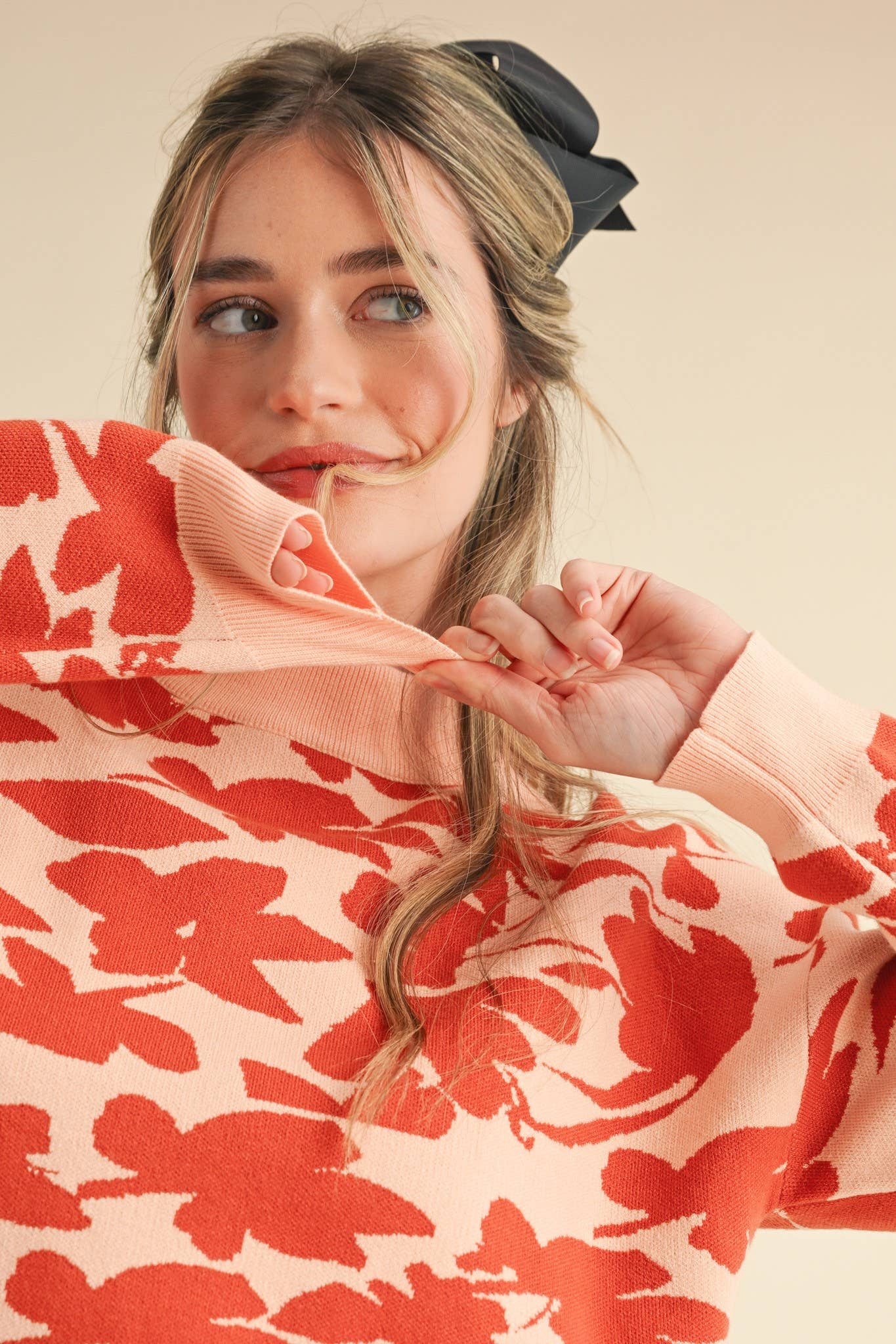 &MERCI - Wholesale Knit Sweater - Women's - MOCK NECK FLORAL KNIT SWEATER MSW1055813