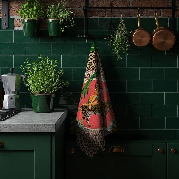 Queen K - Wholesale Tea towel - Alice Retro Glamour 100% Linen Tea Towel7