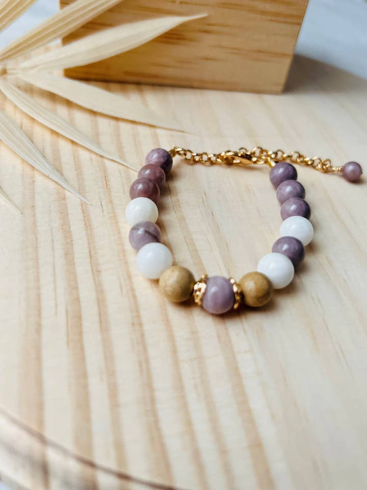 Bracelet en agate violette | Réglable pour la vente par Lavender Avenue