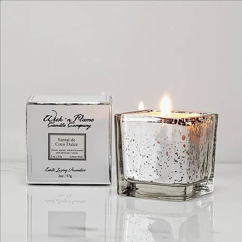 Santal de Coco Dulce 2oz Mini Kubus Votiefkaars voor wholesale door Wick 'n Flame Candle Company