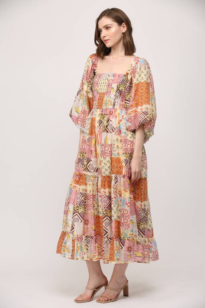 ELFENBEIN MULTI PATCHWORK-MIDIKLEID MIT GESMOKTEM OBERTEIL UND QUADRATISCHEM AUSSCHNITT FD30165 für den Großhandel auf Faire4