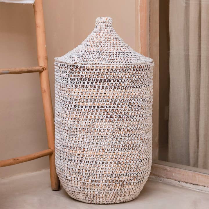 Cesto portabiancheria con coperchio KAJA in fibra di banana per la vendita all'ingrosso da parte di Soeji