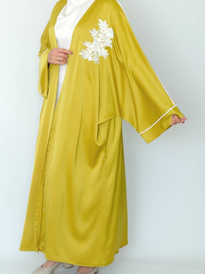 SAIS Fashion – Engroshandel Kaftan - Dame – 2-delt abaya med sommerfugleærmer i pink og pistacie
