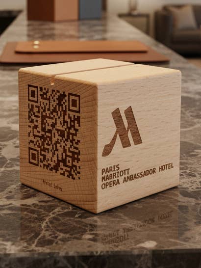 Cubo de madera personalizable con código QR para venta al por mayor de ATELIER MFK
