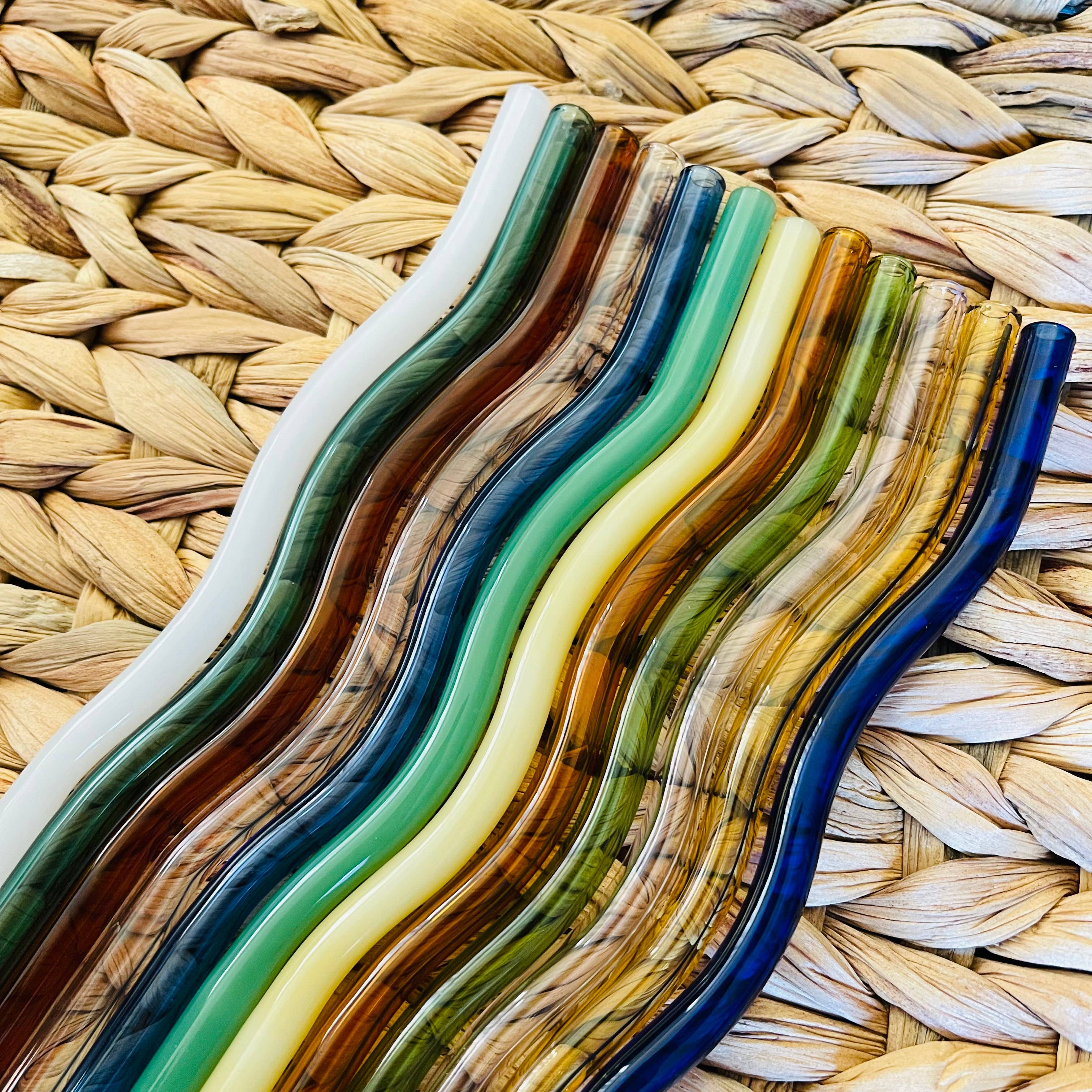 KuriArt Designs – wholesale Drinking straw – Wavy Reusable Glass Straws12