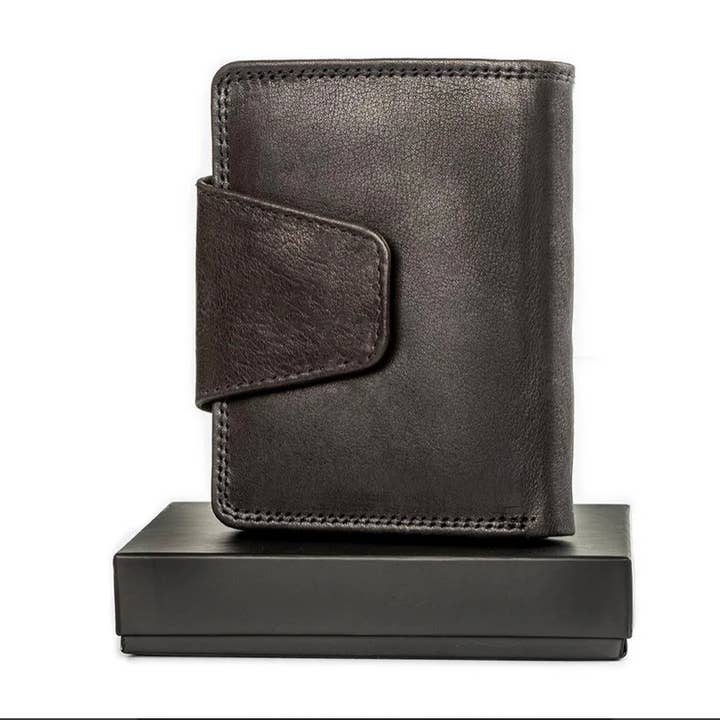 Chipsafe Men's Wallet for wholesale by Leather Guild