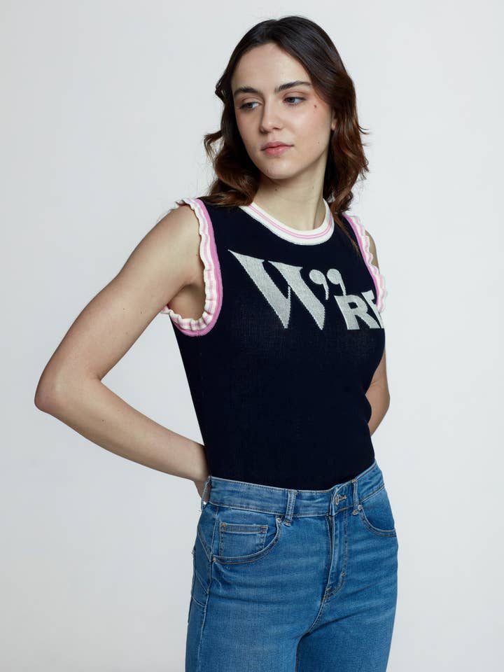 HAUT SANS MANCHES EN TRICOT W"RE FEARLESS BLEU MARINE/CRÈME pour la vente par WHISPR