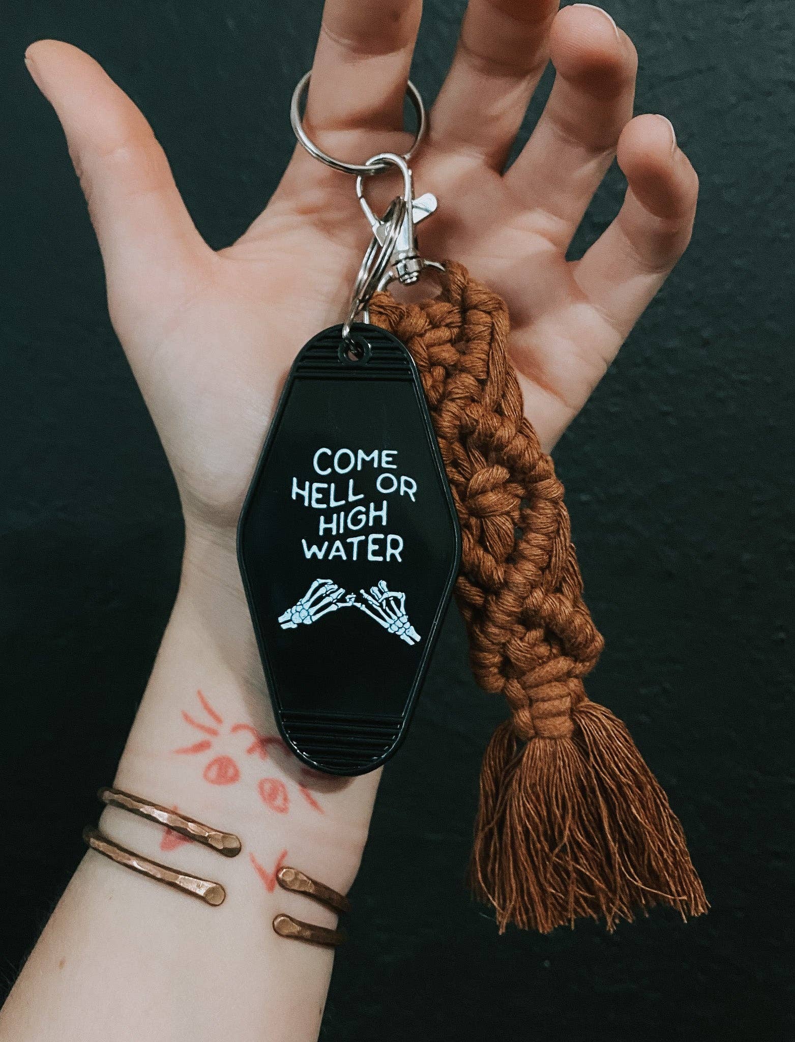 Hippie’s Daughter - Wholesale Keychain - Unisex - come hell or high water // motel keychain2