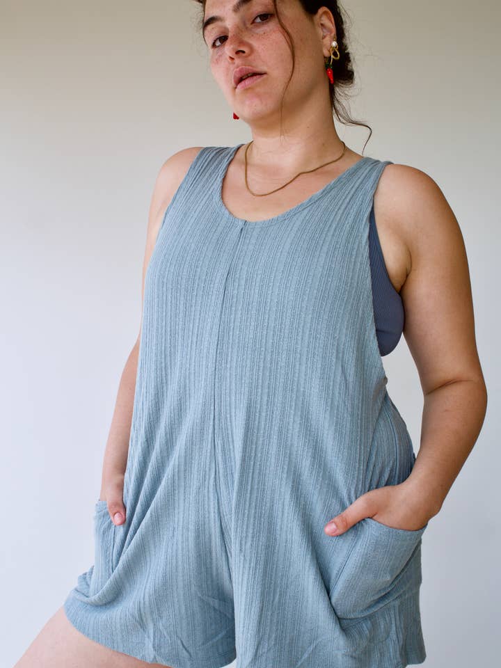 SHORT BLEU pour la vente par The Board of Directors