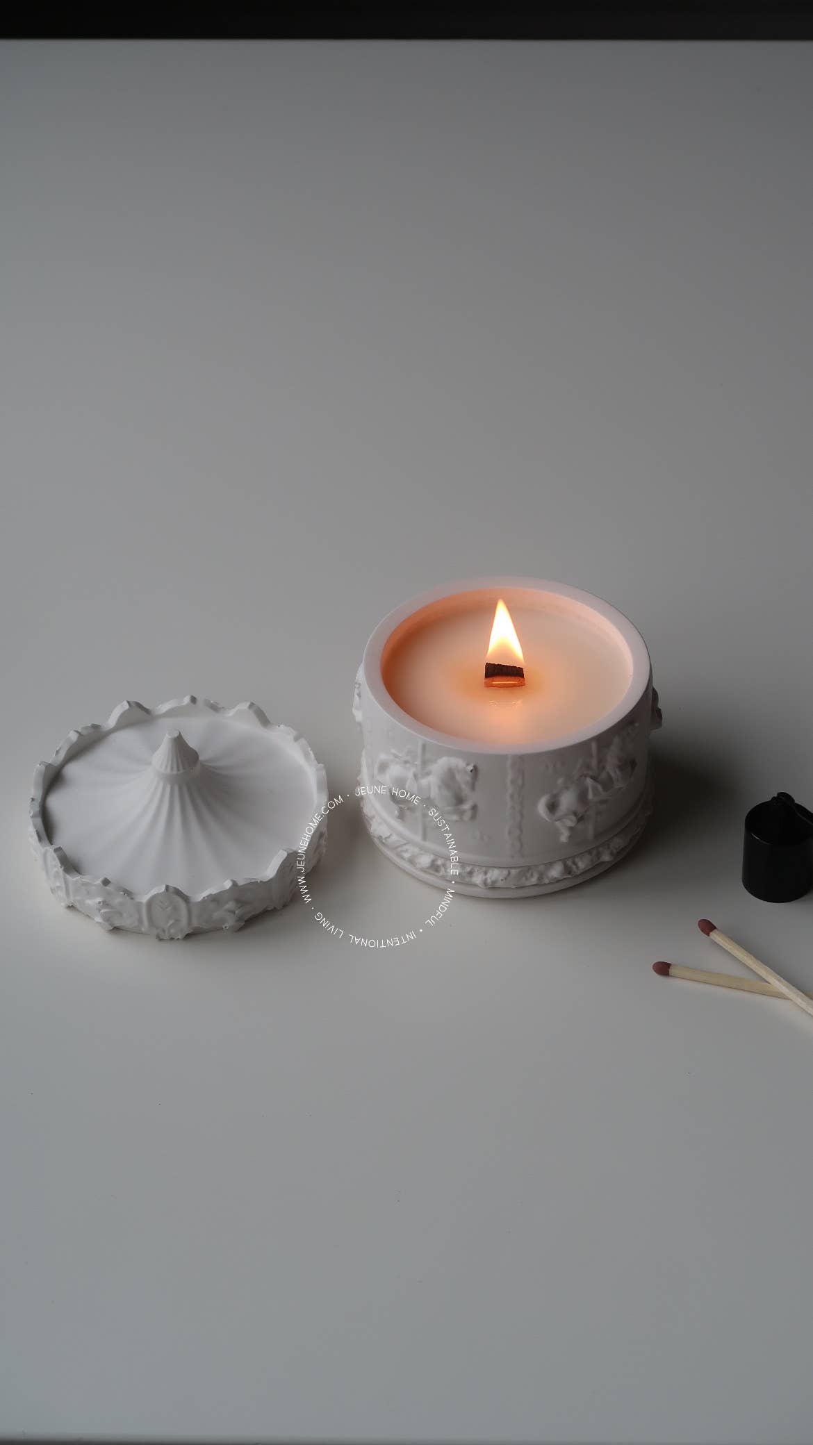 Jeune Home - Wholesale Jar/Filled Candle - Carousel - custom scented candle | Wooden wick candle1