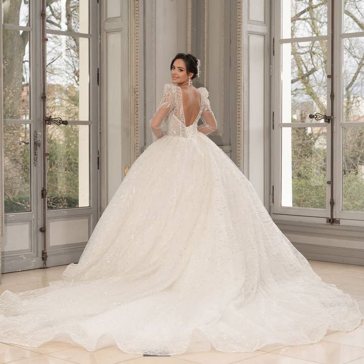 Invitadissimas - Wholesale Gown - Women's - Wedding dress T66604