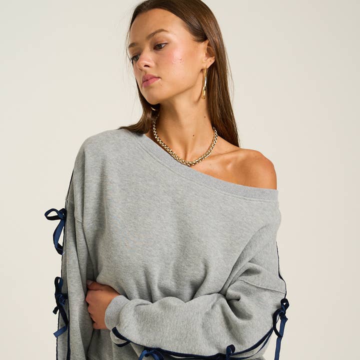 Bow Sleeve Off-Shoulder Sweatshirt for wholesale by The GREii