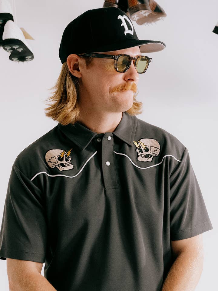 Polo Western Shocker Skull - Noir pour la vente par Devereux