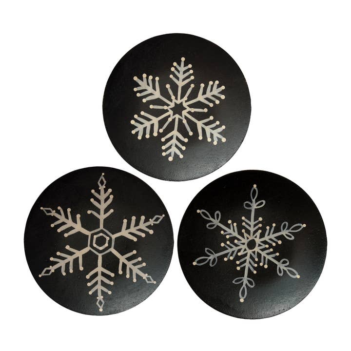 The Hearthside Collection - Wholesale Decorative Plate/Dish/Bowl - Snowflake Plate, 6", 3 Assorted