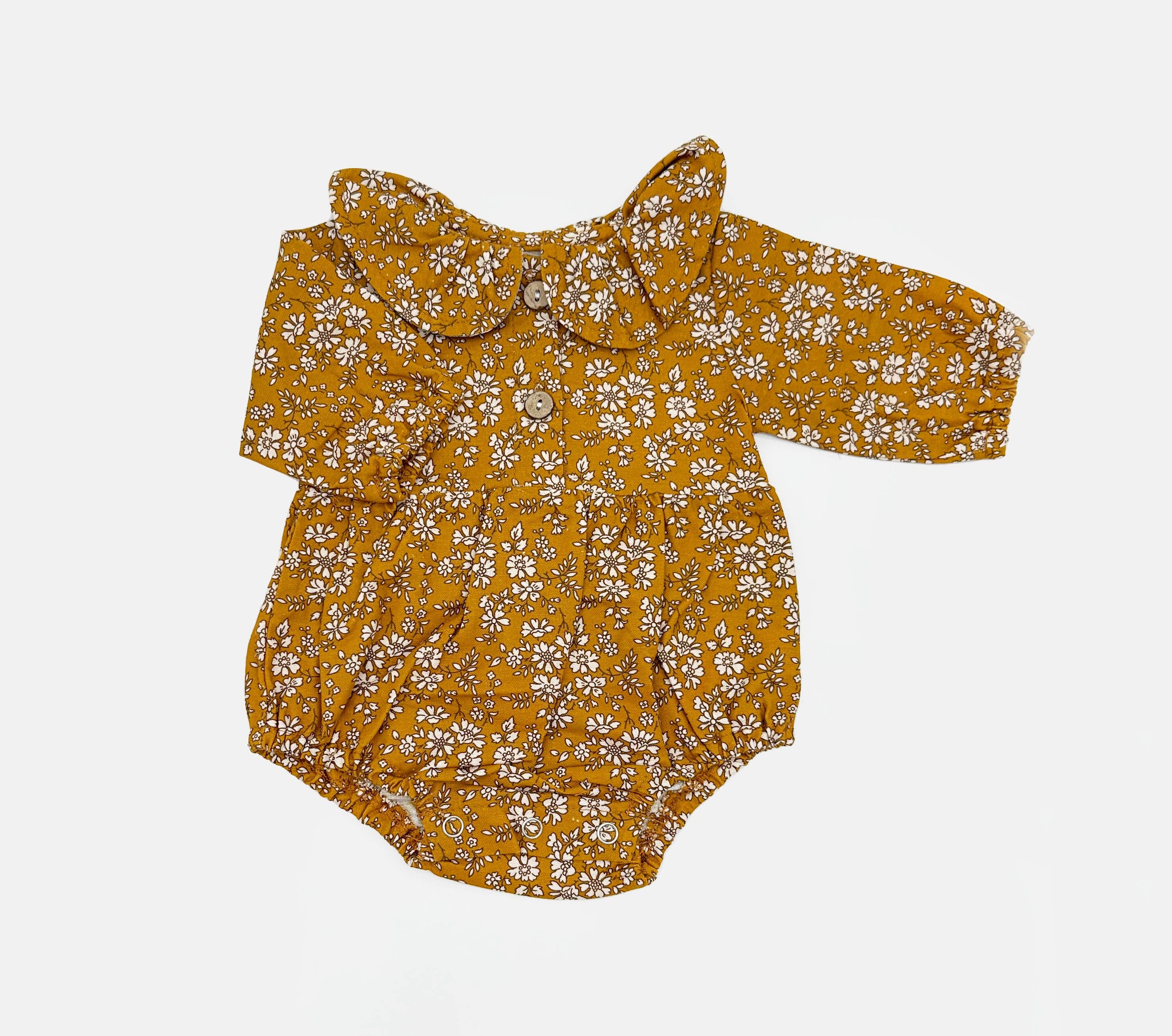 OLIVE & CRADLE – wholesale Klädesset - Baby – Senapsgul blommig romper-set0