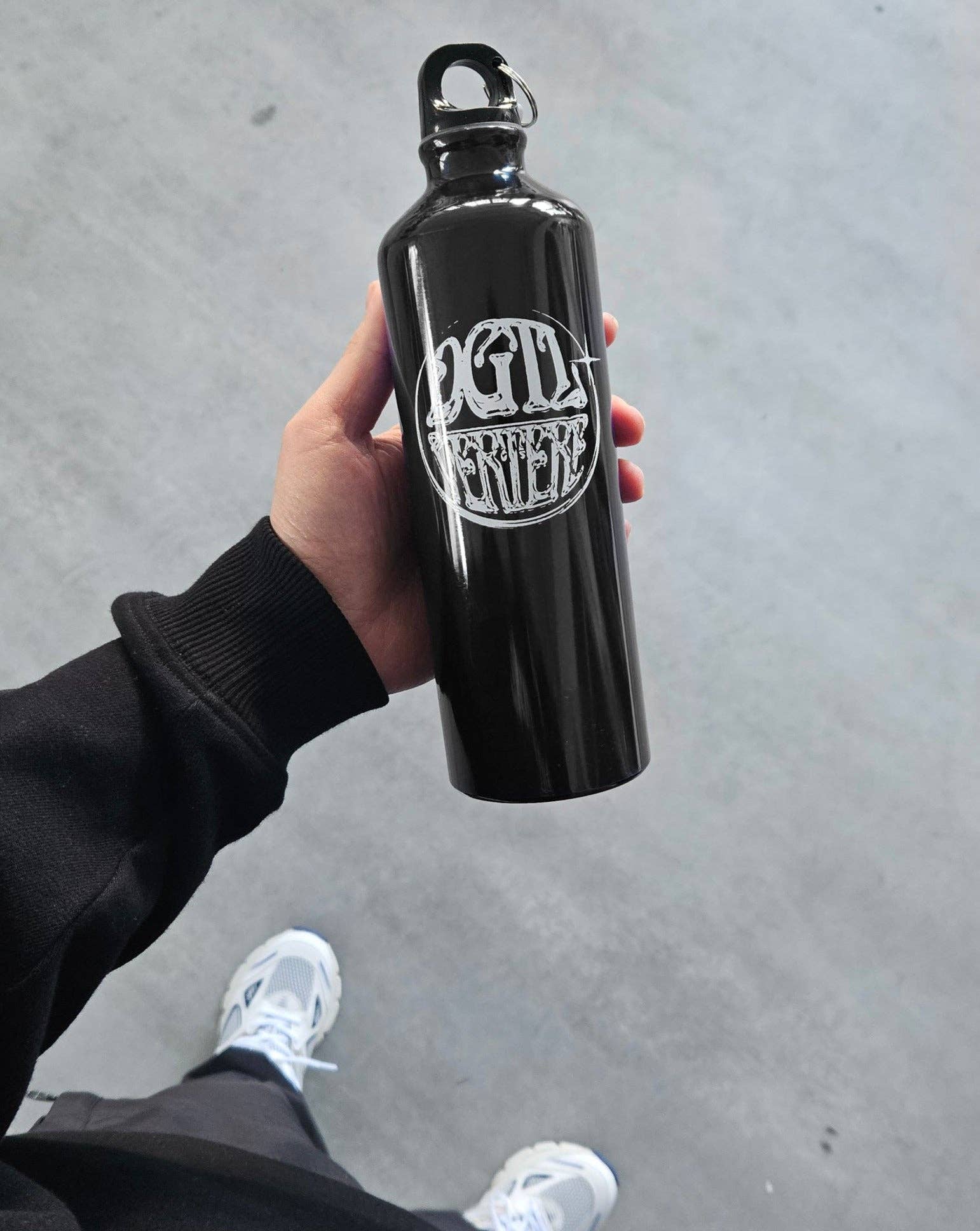 DGTL BOTTLE - BLACK for wholesale on Faire1