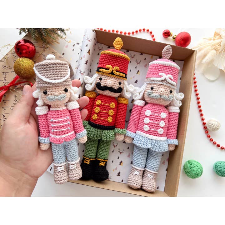 TOMOPOD LLC - Wholesale Christmas Decoration - Crochet Christmas Nutcracker, Cute Christmas Amigurumi4