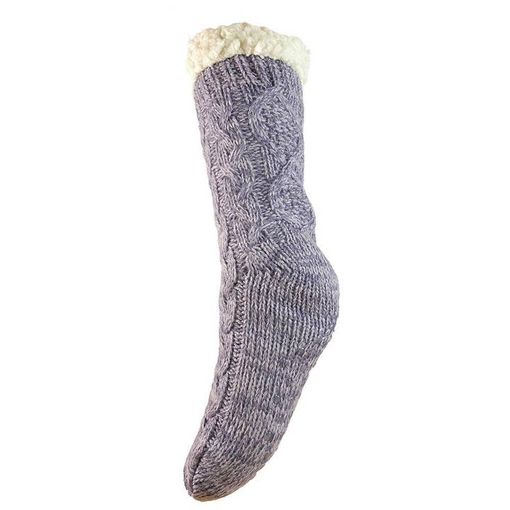 Chaussettes-chaussons en tricot torsadé doublées de polaire violettes pour la vente par GEMJAR LTD