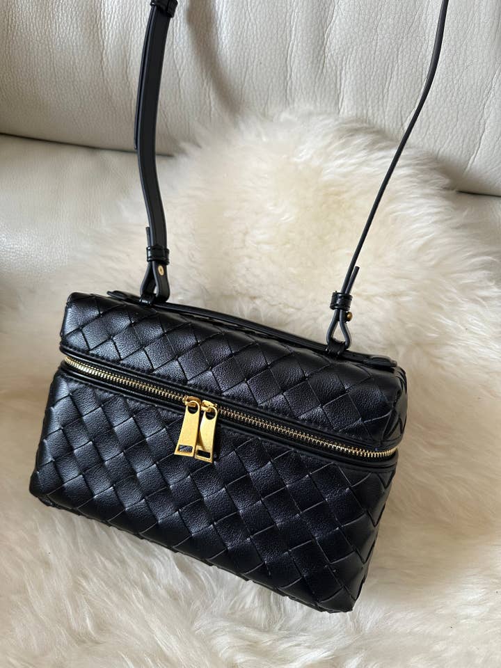 JULIE vanity - crossbody for wholesale by Zhade