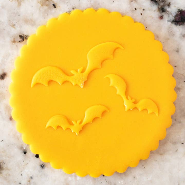 Three Spooky Bats PopUp Embosser koekjesstempel Halloween voor wholesale door Cut Bake Stamp