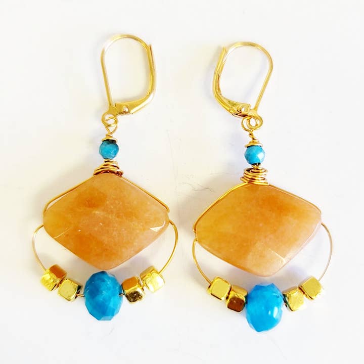 Orecchini Firus per la vendita all'ingrosso da parte di MINU Jewels