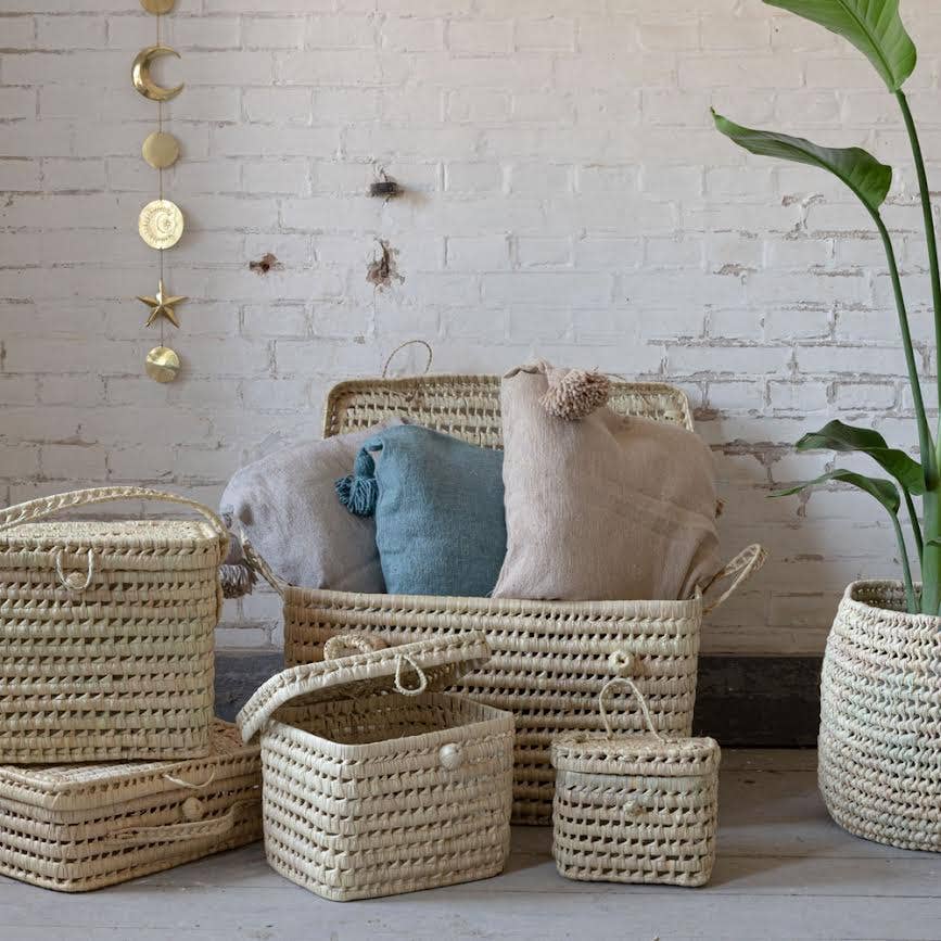 NOMAD BY LIV – Großhandel Stuhlkissen – Marokkanisches Kissen mit Pompons1