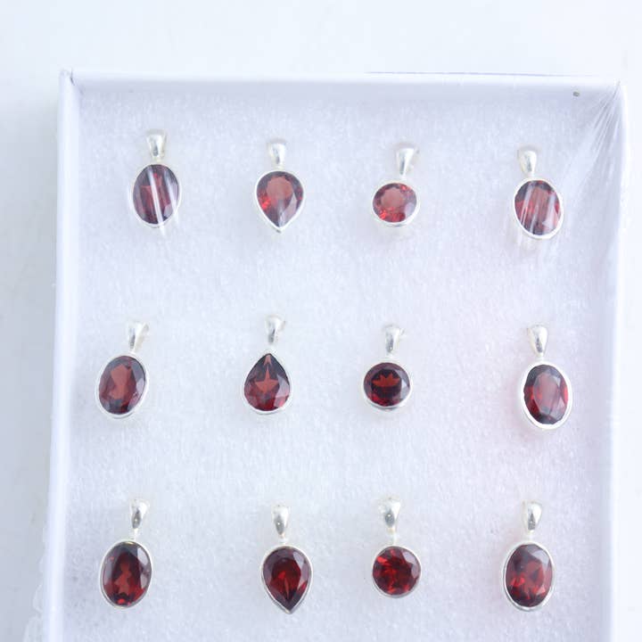 Colgante de granate, juego de 12 para venta al por mayor de Mi Esperanza Minerals
