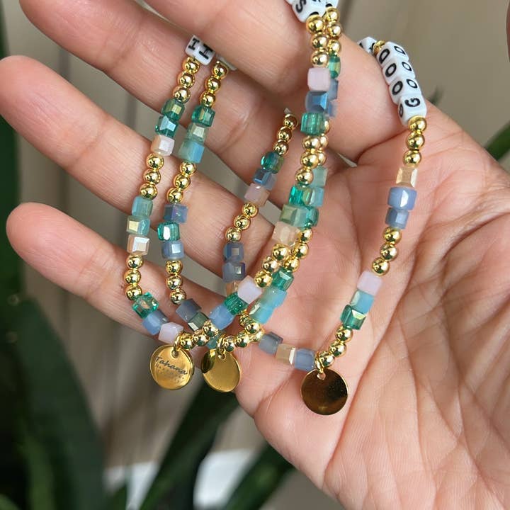 Tahana Designs – Engroshandel Perlearmbånd – Personligt ordarmbånd4