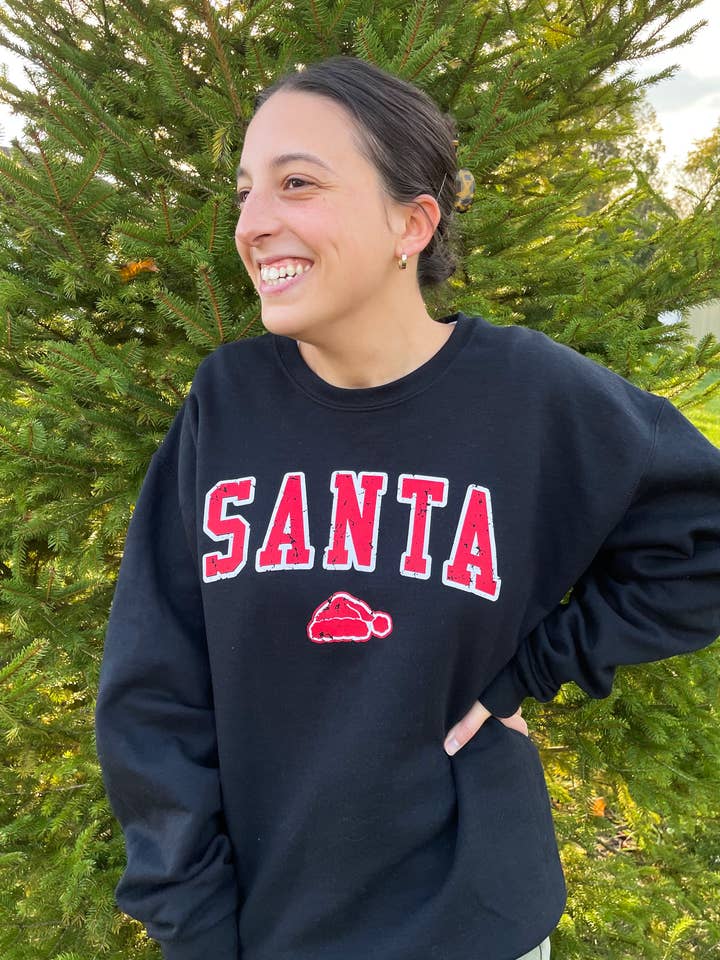 Santa stave ud jule sweatshirt for engroshandel hos ShopEndlessJune