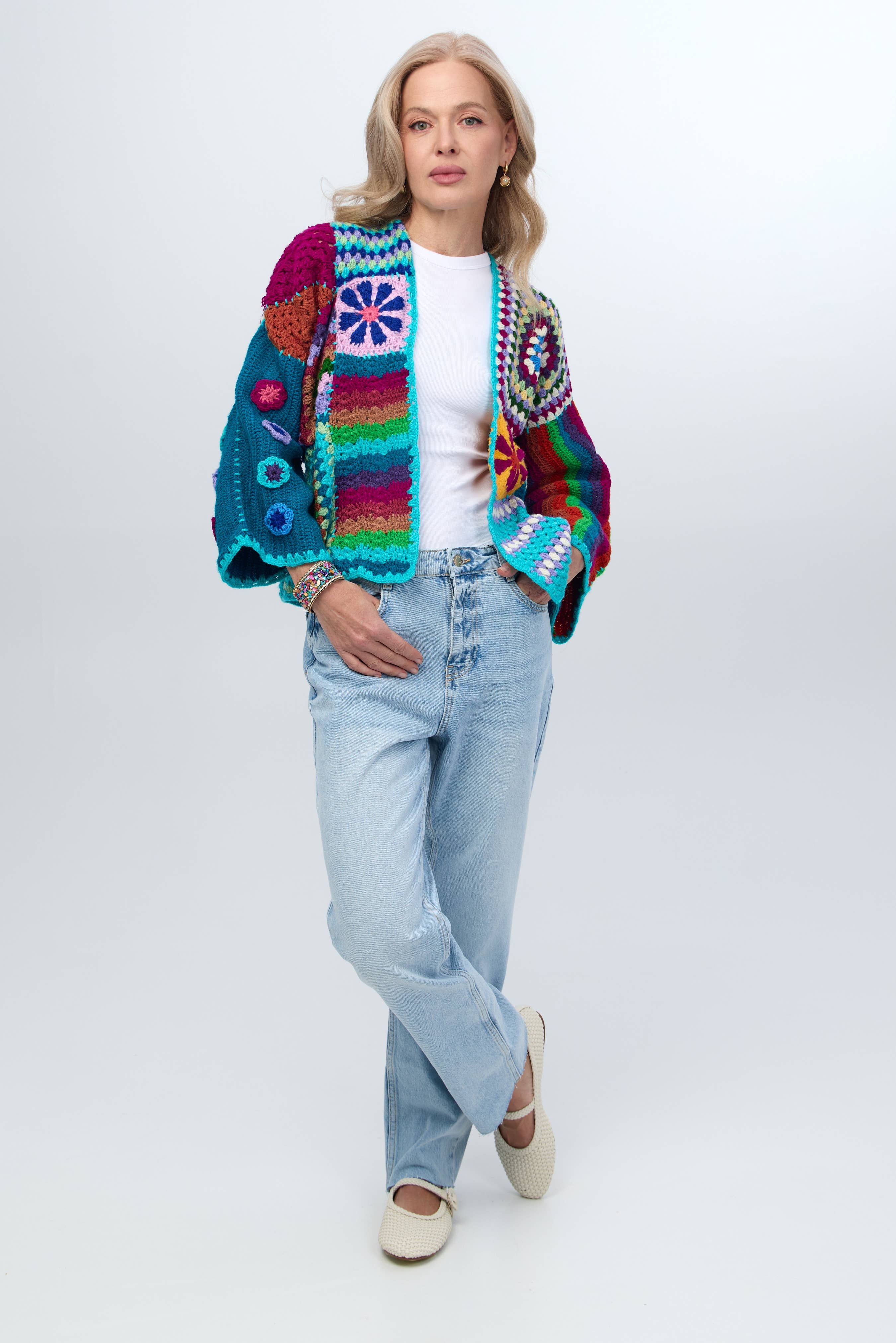 SAACHI – wholesale Kofta - Dam – Färgstark kofta i virkat mönstermix10